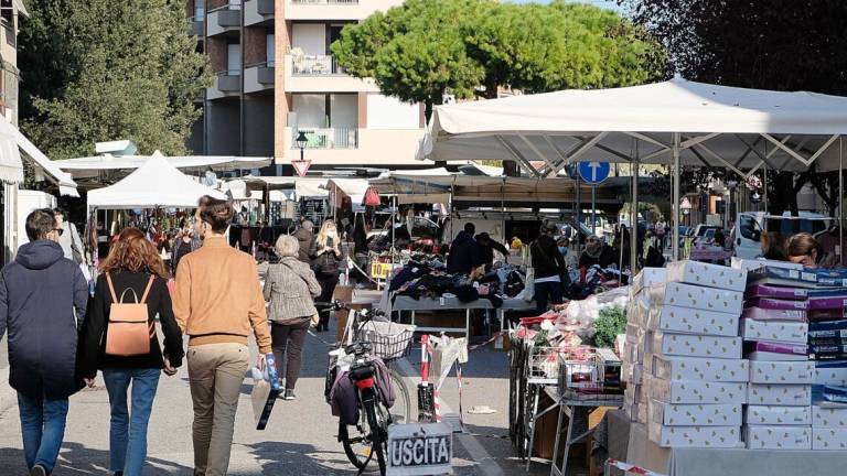 Nuova ordinanza anti Covid, salvo il mercato di Rimini