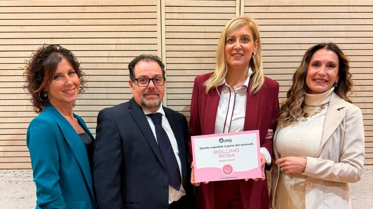 Imola, il reparto di Ostetricia e Ginecologia riceve il Bollino Rosa