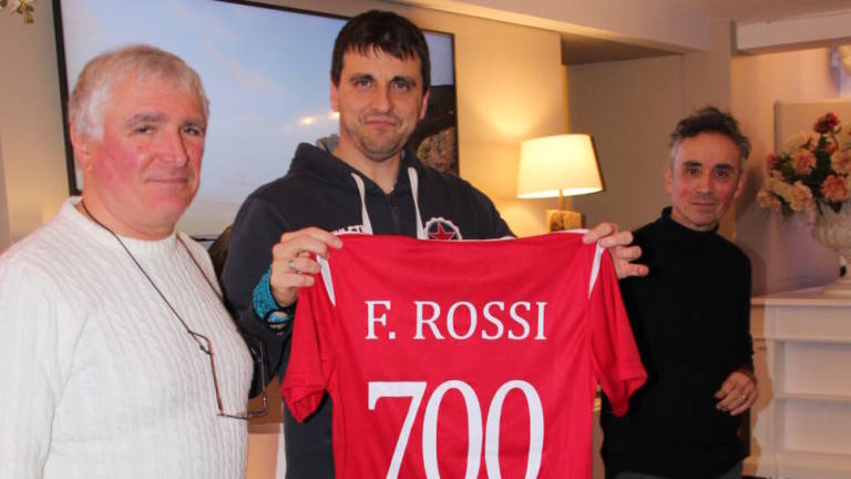 Rimini, il Cristiano Ronaldo del calcio amatoriale: Francesco Rossi festeggia i 700 gol