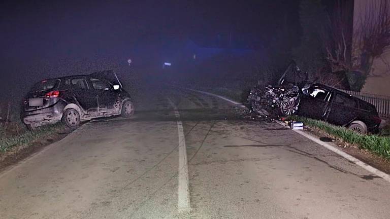 Ravenna, scontro frontale: muore donna di 46 anni