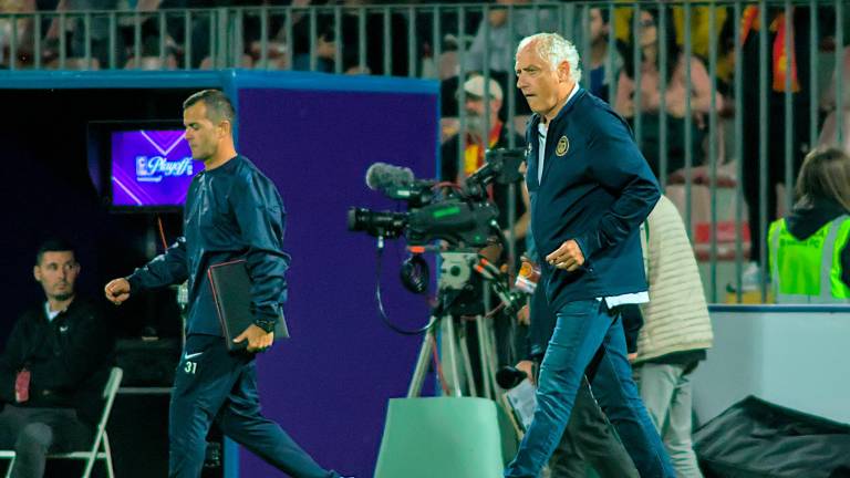 Claudio Rivalta (a sinistra) ha chiuso la stagione da vice di Andrea Mandorlini a Ravenna (FIorentini)