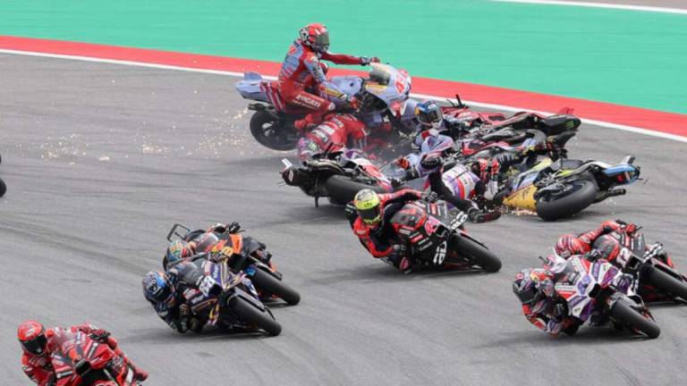 MotoGp, il dibattito di Misano: Troppi incidenti in partenza