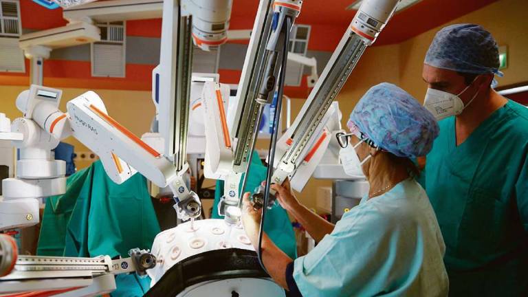 Patologie urologiche, il primo sistema chirurgico robotico