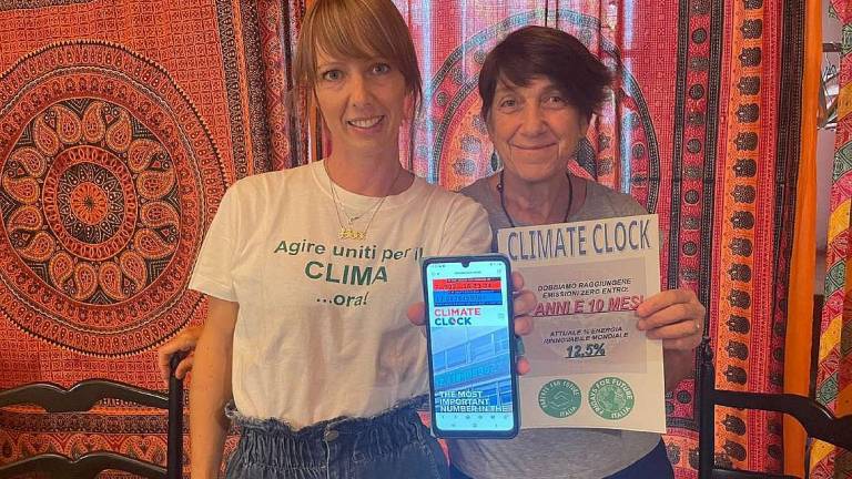 Forlì, un orologio indica il tempo che resta per salvare il pianeta