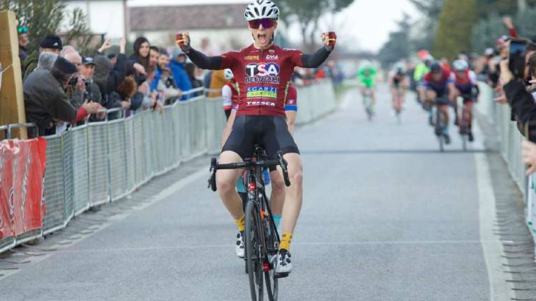 Ciclismo, Michele Buda: Spingo forte sui pedali e sui libri