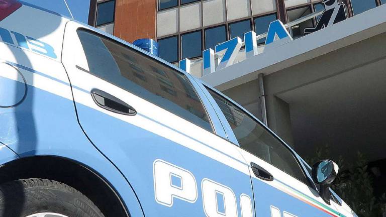Rimini, tentato furto: la Polizia ferma 23enne