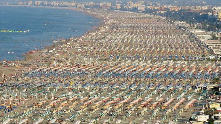 Spiaggia di Rimini pronta già nel fine settimana del 1° maggio