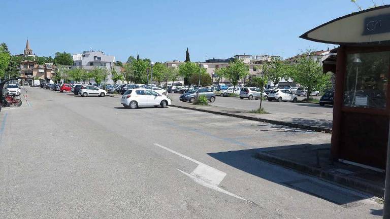 Rimini. Più parcheggi e sosta gratis per sostenere il centro