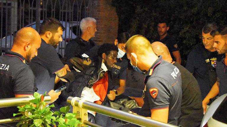 Rimini, accoltellò sei persone assolto per incapacità d'intendere
