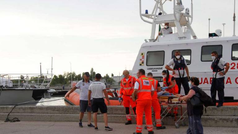 Ravenna, soccorso passeggero ferito sulla nave da crociera