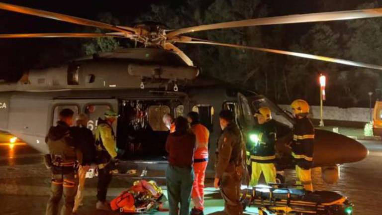 Cervia, escursionista ferita soccorsa nella notte dall'Aeronautica
