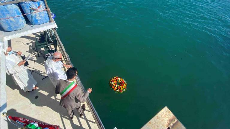 Cesenatico, tempo di processione in barca con la benedizione del mare