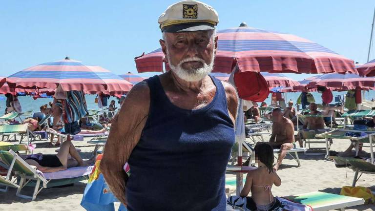 Il bagnino di Riccione che non cambia la spiaggia da 45 anni