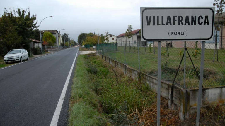Pochi bus e supermercato chiuso, Villafranca a rischio isolamento
