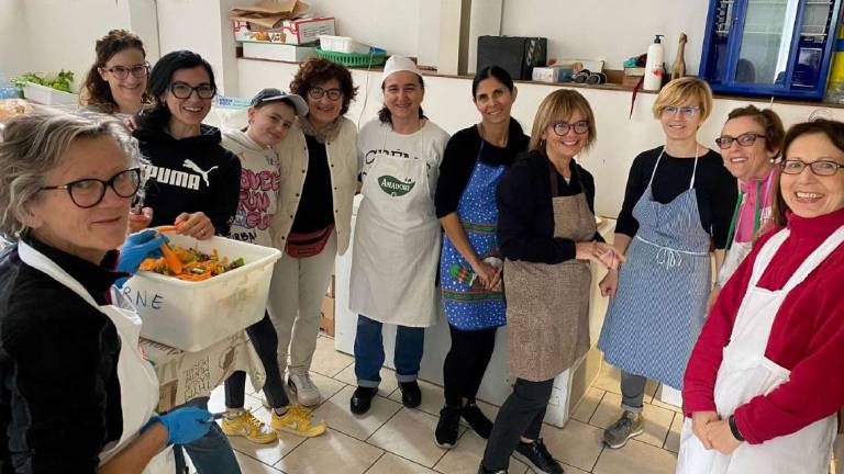 A Cesena la solidarietà è passata anche dai fornelli: Tutti uniti, senza discriminazioni