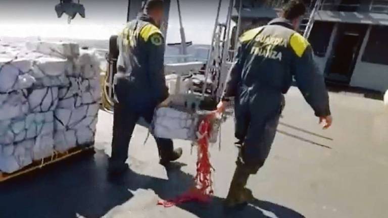 Sequestrati 850 chili di cocaina: la mission impossible di 6 sommozzatori riminesi