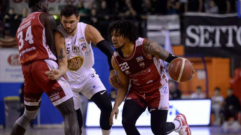 Basket A2, Rimini vuole ripartire da Ogbeide