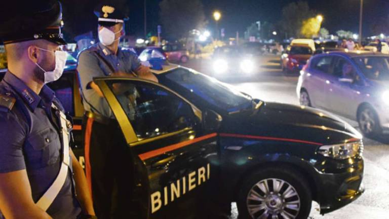 Rimini, l'allarme fa scappare i ladri all'In's