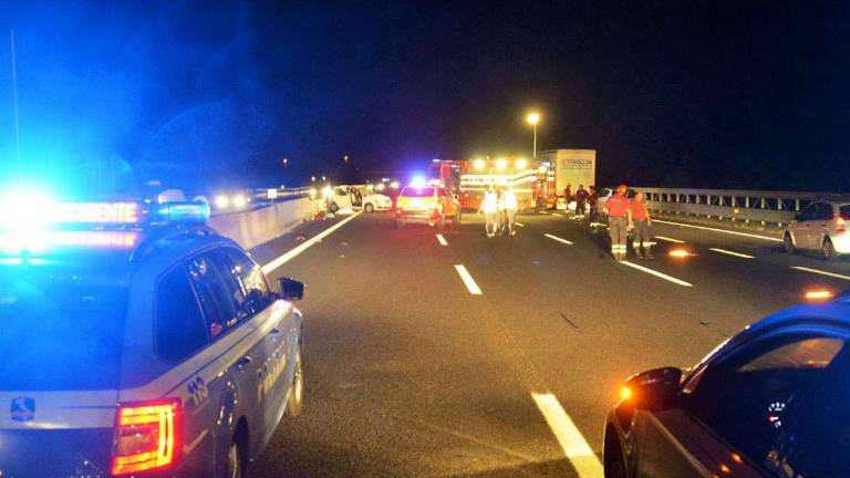 Coriano, incidente in A14 un 49enne perde un braccio