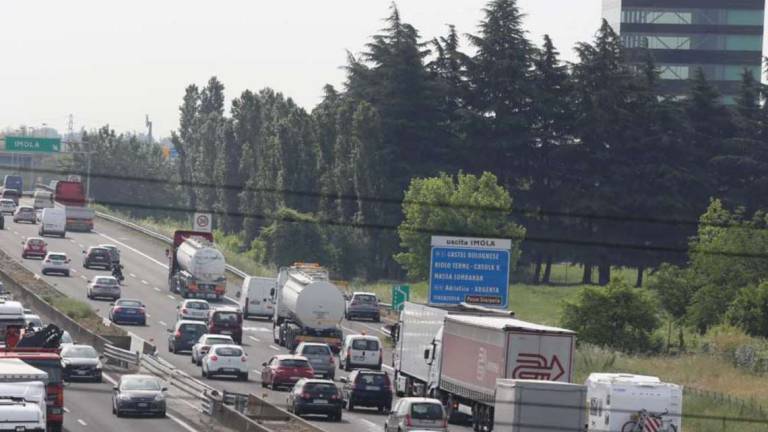 Imola, la quarta corsia in A14 sblocca 18 milioni per la Bretella