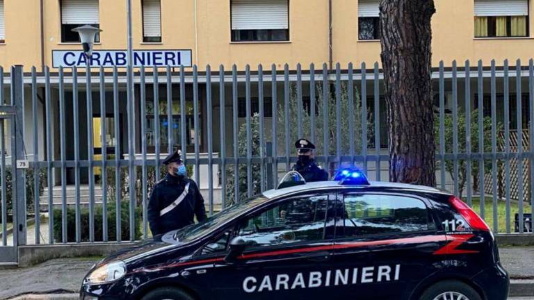 Valconca, aggredisce mamma e nonna: voleva i soldi per la droga