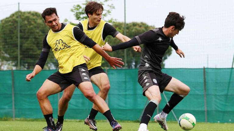 Calcio C, Cesena sette gol e i segnali verso i play-off