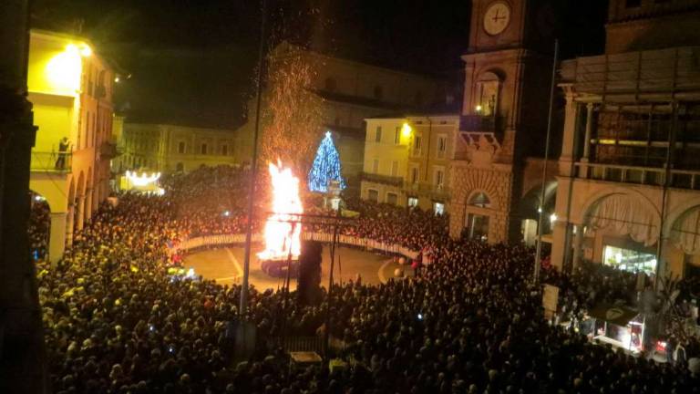 Faenza, Nott de' Bisò verso nuovo rinvio del rogo