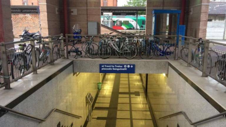 Cesena: lotta alla sosta selvaggia delle bici in stazione