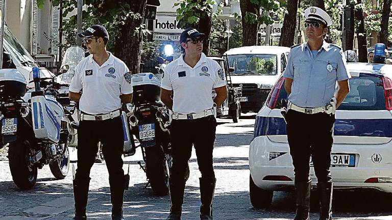 Bellaria. Travolge ciclista e scappa, caccia al pirata