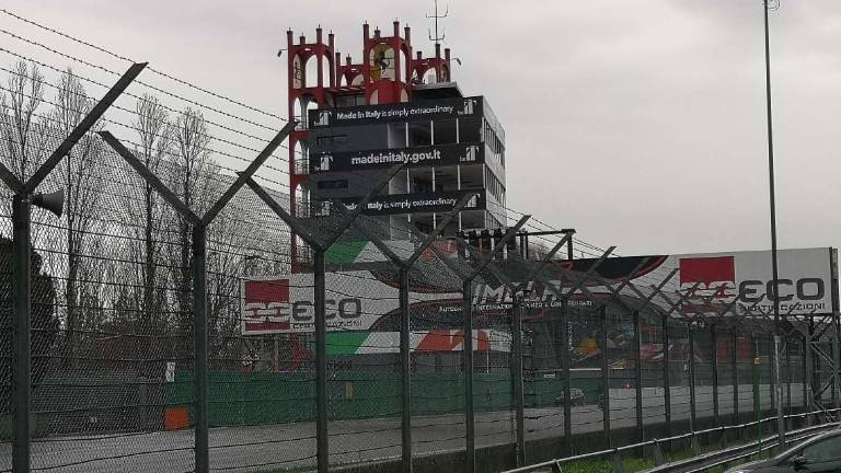 Imola e il rumoroso spot di Verstappen: l'Arpae conferma gli sforamenti