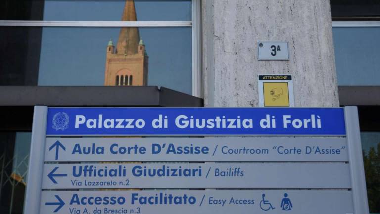 Forlì, truffato da consulente bancario: perde 500mila euro