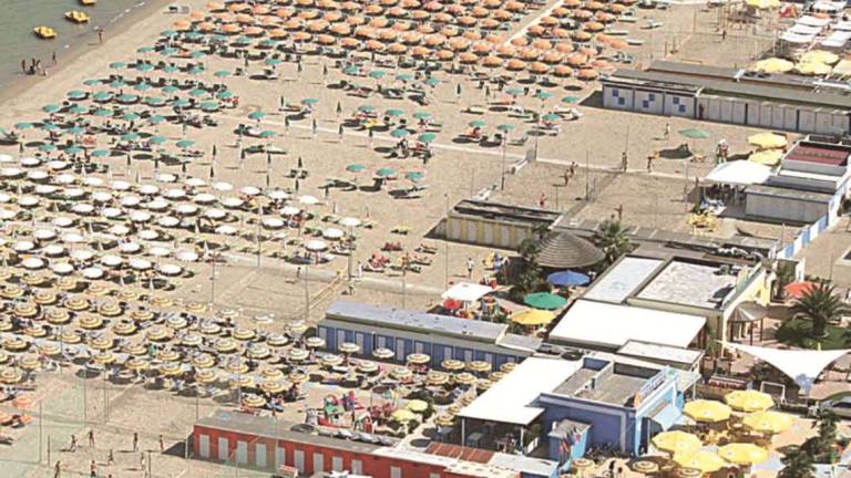 Rimini, spiagge: la protesta divide i balneari