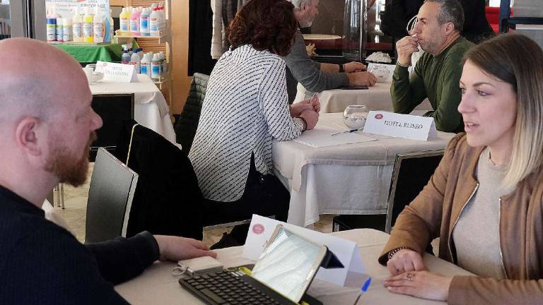 Lavoro a Rimini, solo 20 persone ai colloqui con gli alberghi: La metà rispetto al 2022