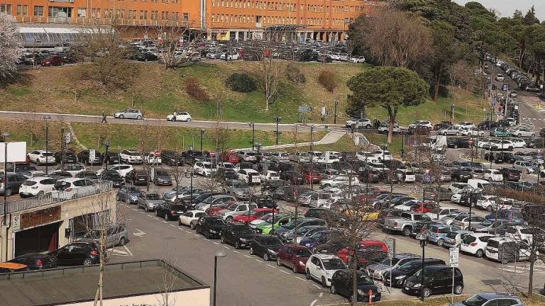 Cesena, il parcheggio Piastra del Bufalini gratis per il personale Ausl