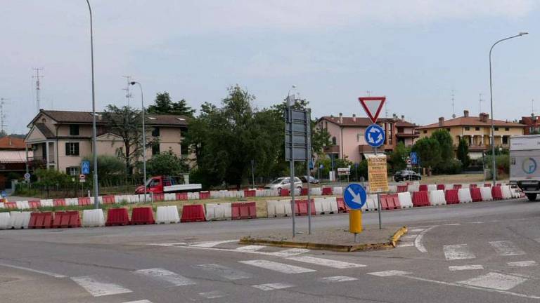 Imola, nuovo look per strade e marciapiedi