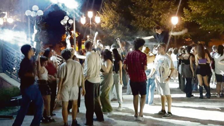 Cesena, discoteca al giardino pubblico: esperimento apripista