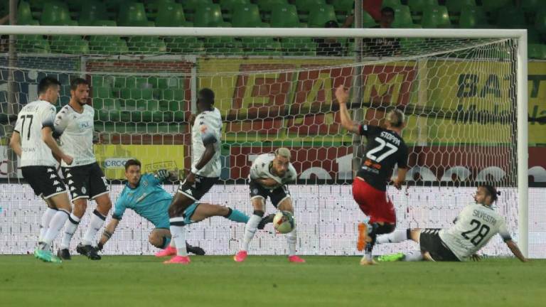 Calcio C play-off, Il muro del Cesena funziona ma da domenica serviranno anche i gol