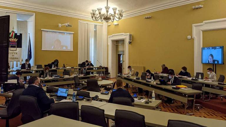 Cesena, Bilancio votato: 5 milioni per l'emergenza sanitaria