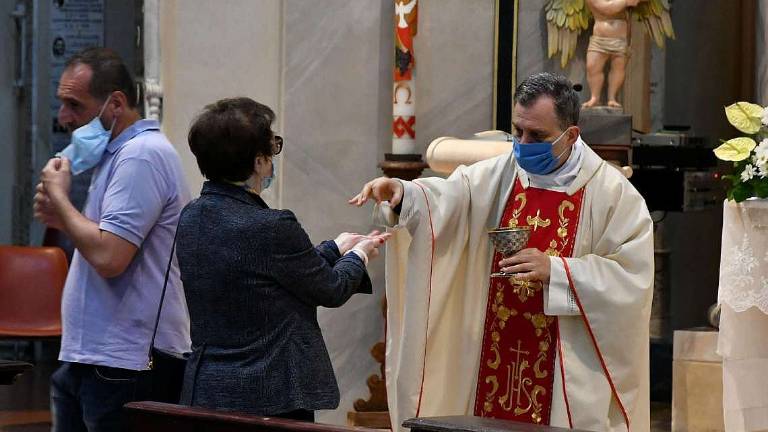 Forlì, in chiesa senza green pass: Tutto nella norma