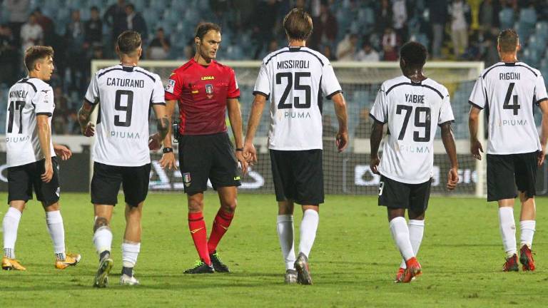 Calcio C: Cesena, parola d'ordine correttezza
