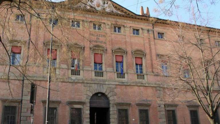 Rimini, estorsione e usura: gioielliere assolto dopo 11 anni