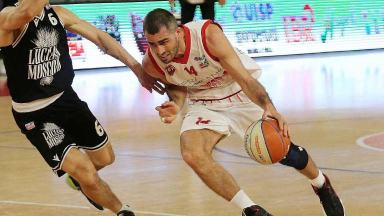 Basket B, la missione di Rimini: 10 vittorie per il primo posto