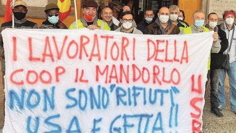 Cesena, l'Usb denuncia: Col furgone in un fosso, scarsa sicurezza alla coop Il Mandorlo