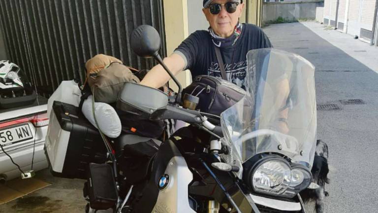 Cesena, prof universitario in moto a 76 anni nell'Ucraina in guerra