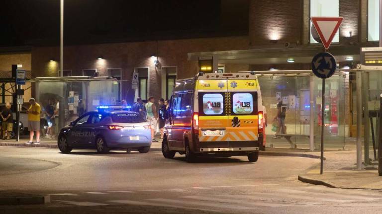 Ravenna, choc in stazione: Sono stata violentata