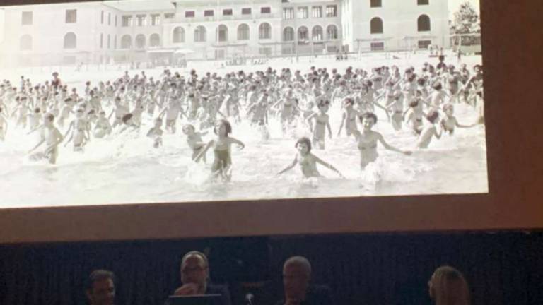 Rimini, via i vincoli dalle colonie, eliminiamo il degrado