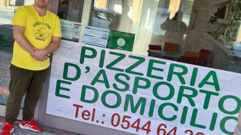 Ravenna, ladro fa razzia di salumi in pizzeria