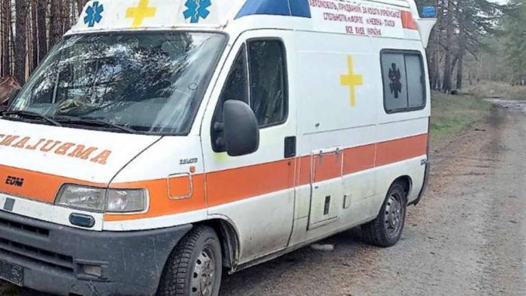 Forlì, ambulanze e pick up in Ucraina per aiutare soldati al fronte