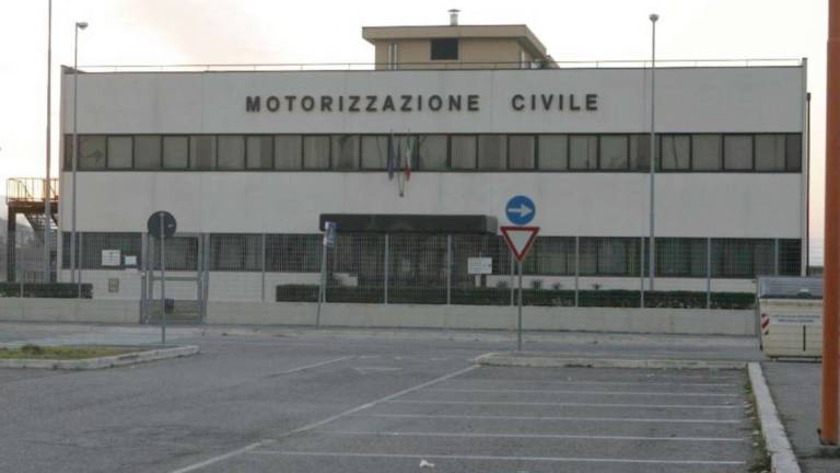 Cesena: Tempi biblici per i documenti della Motorizzazione
