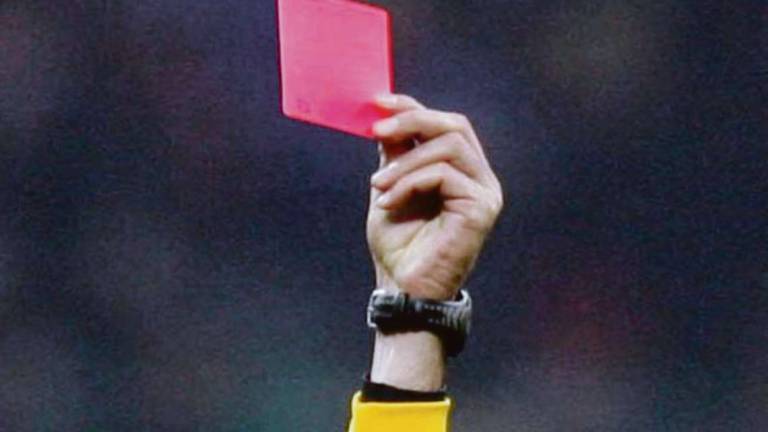 Rimini, arbitro 18enne aggredito: 3 anni di squalifica a calciatore di Terza categoria